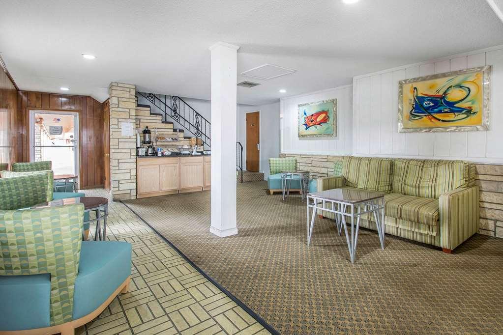 Rodeway Inn & Suites Winter Haven Chain Of Lakes Interior foto